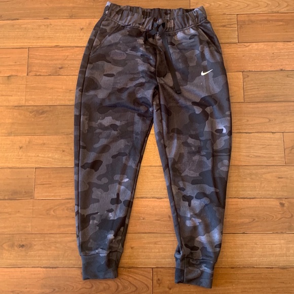nike grey camo joggers